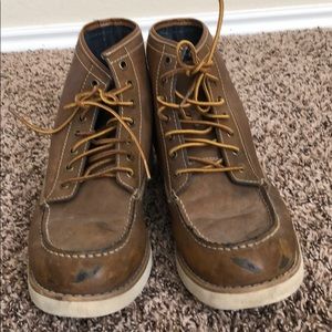 Size 10 genuine leather plain toe boots